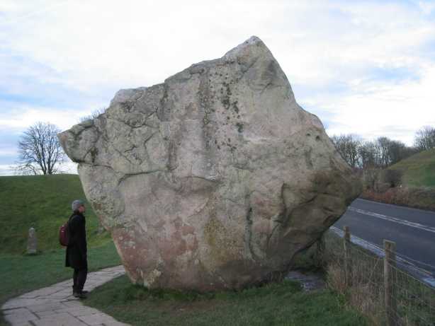 Avebury_stone_10.jpg